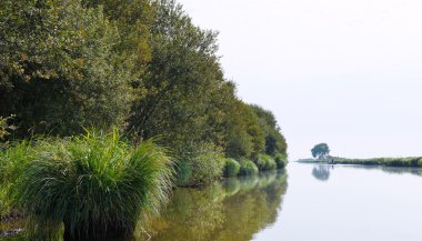 Briere Marsh, Fransa tekne yüzen