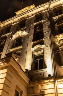 Moskova 'da Rozhdestvensky Bulvarı 10' daki eski şehir evini aydınlattım. 1897 'de mimar Shekhtel tarafından tasarlanan Ushkov' un eski konağıydı.