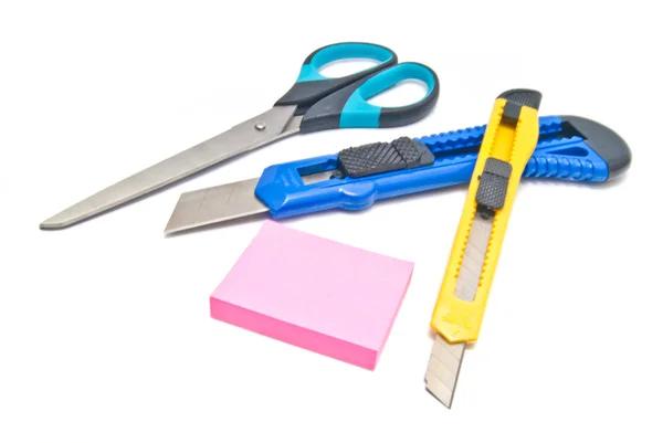 Scissors, knifes and sticky notes — Stock Photo, Image