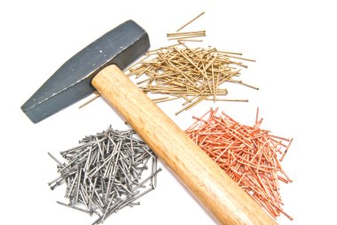 tahta çekiç ve çivi beyaz