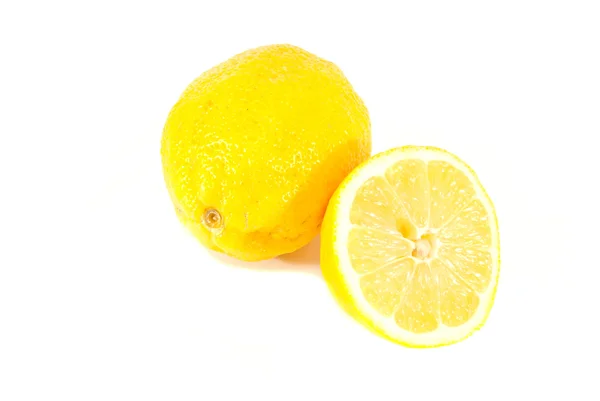 Färsk citron med hälften — Stockfoto
