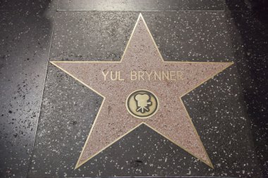 Yul brynner