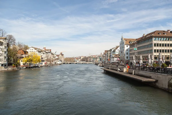 Vackra Gamla Medeltida Byggnader Vid Floden Limmat Zürich Gamla Stan — Stockfoto