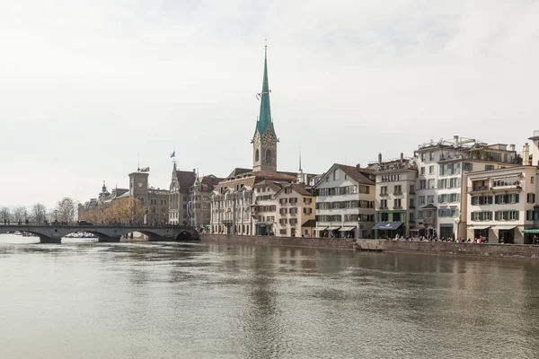 Limmat Floden Och Berömda Zürich Gamla Stad Schweiz — Stockfoto