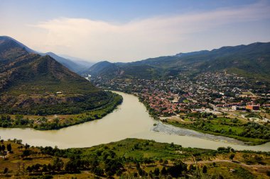 Unesco şehir Gürcistan Tbilisi yakınındaki Jvari kiliseden Mtsheta Panoraması.
