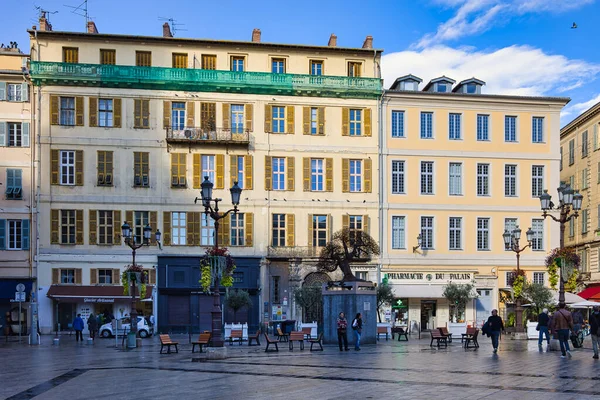 Tourists Residents Pedestrian Square Court Nice — Stock Photo, Image