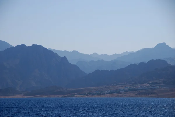 Berg und Meer — Stockfoto