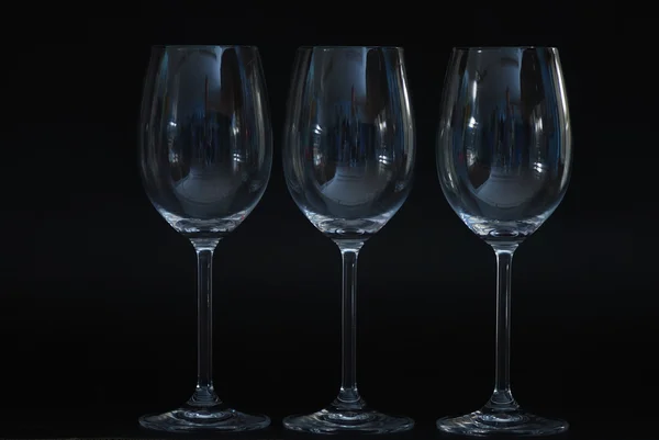 Три пустых бокала нормально — стоковое фото