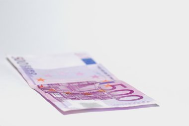 Beyaz 500 euro çapraz