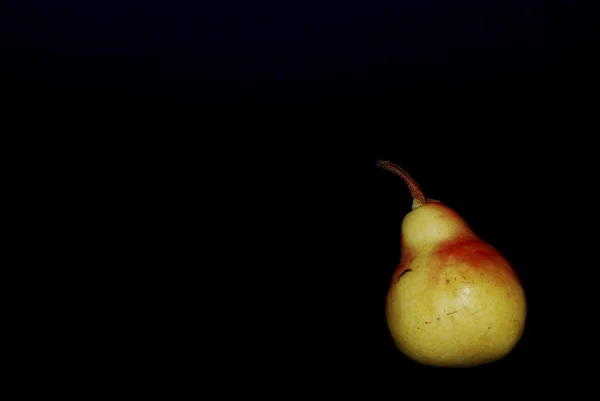 Pear on black — Stock Photo, Image