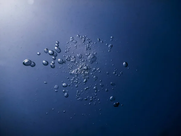 Many Little Bubbles Blue Clear Water Lake — Stock Photo, Image