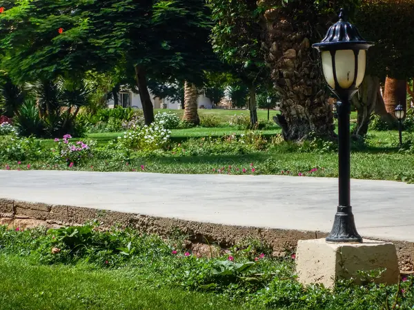 Linterna Camino Jardín Complejo Residencial Egipto —  Fotos de Stock