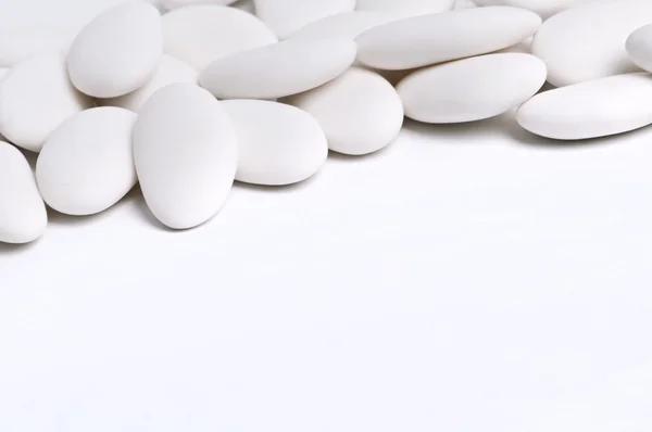 Beyaz badem şekerli