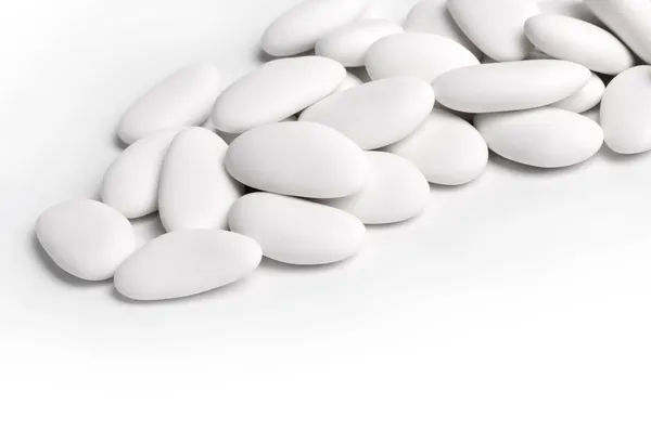 Beyaz badem şekerli