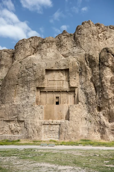 Naqsh е-Рустам, гробниці королів — стокове фото
