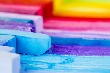 pastel renkli tebeşir