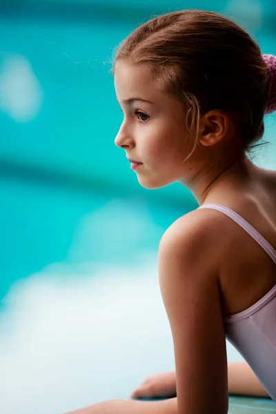 Ballet, ballerina - young and beautiful ballet dancer — Stock Photo, Image