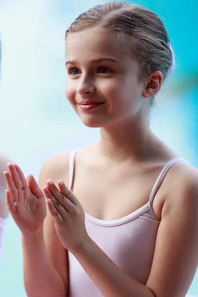 Ballet, ballerina - young and beautiful ballet dancer — Stock Photo, Image