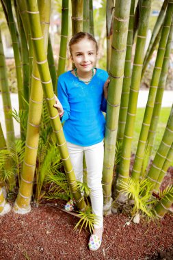 yaz tatili - güzel kız portresi