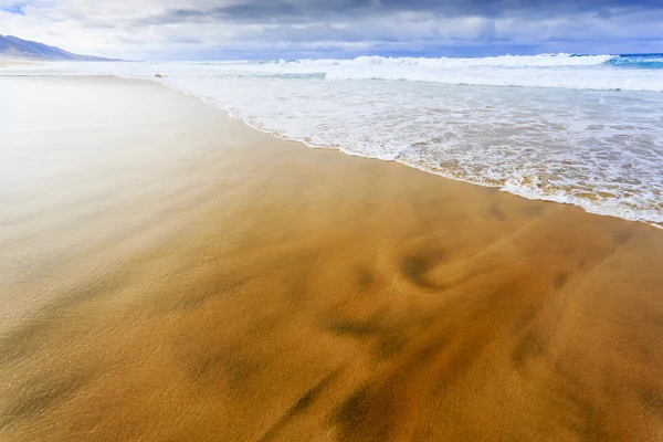 Pláž v fuerteventura, Kanárské ostrovy, Španělsko — Stock fotografie