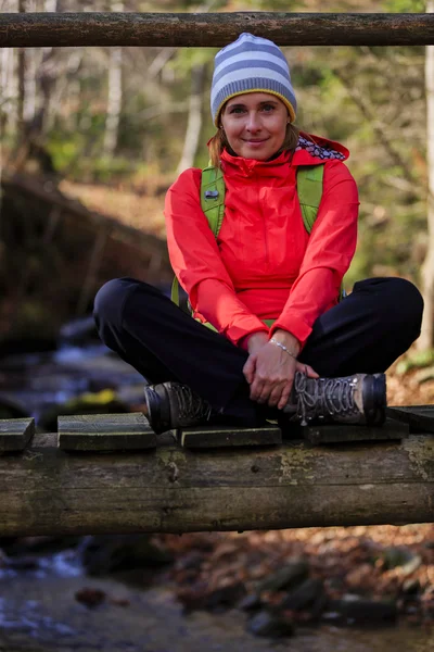 Hiking - woman on mountain hike — Stock Photo, Image