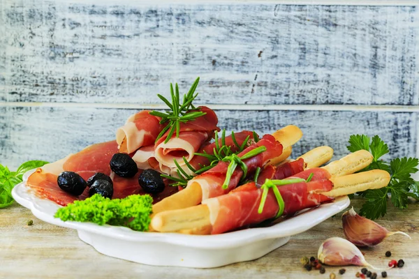 Prosciutto - Italian prosciutto di Parma — Stock Photo, Image