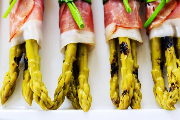 Asparagus - delicacies, gourmet meal - Grilled young asparagus — Stock Photo, Image