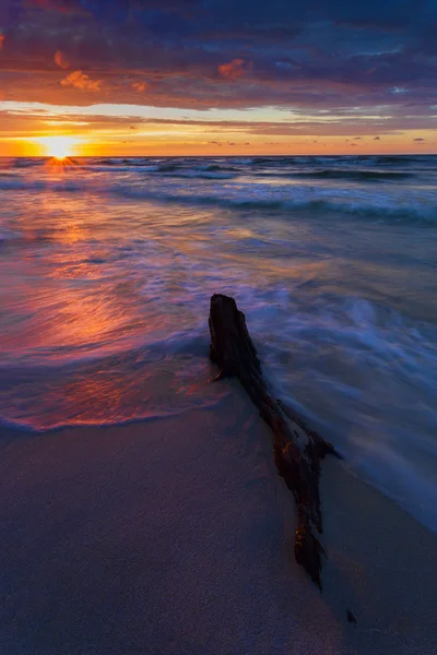 Plaża - zachód słońca nad Morze Bałtyckie, Polska — Zdjęcie stockowe