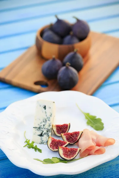 Italienska delikatesser, förrätt — Stockfoto