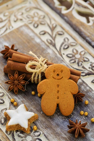 Especias de Navidad, Hombre de jengibre - Galletas de Navidad —  Fotos de Stock