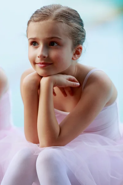Ballet, ballerina - young and beautiful ballet dancer — Stock Photo, Image