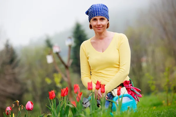 Gardening - woman working in the garden — Stock Photo, Image