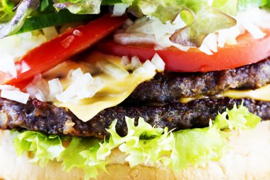 Hamburger - ızgara biftek, peyniri ve sebze burger