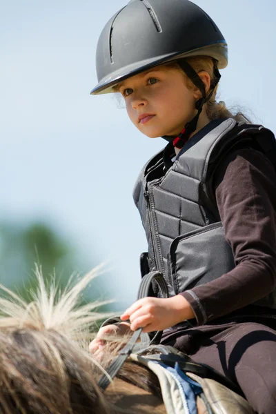 Equitação, menina equestre — Fotografia de Stock