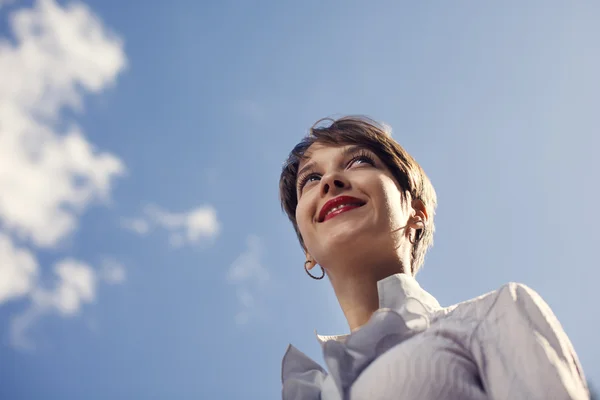 La signora in cielo — Foto Stock