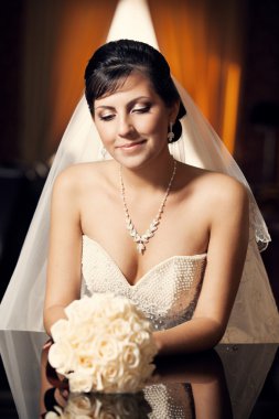 güzel gelin portresi