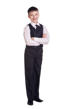 okul üniforması giyen çocuk