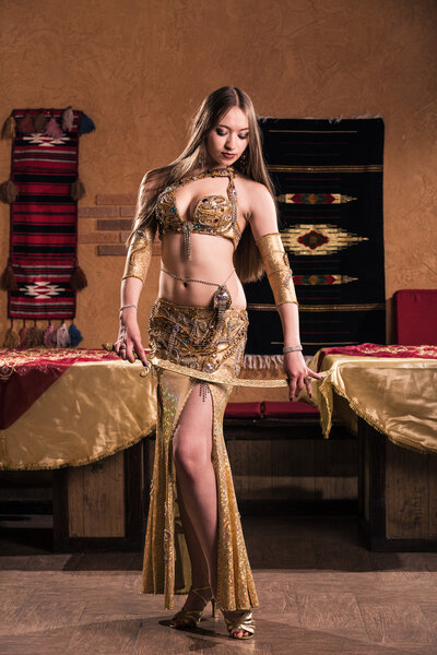 Belly dancer