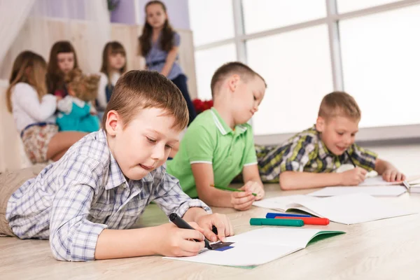 Kindergruppe — Stockfoto