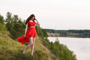 Kız Nehri üzerinde