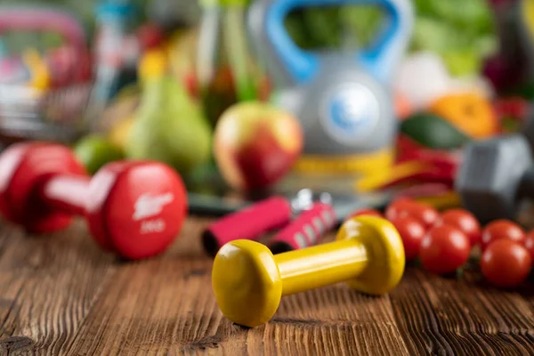 Conceito Aptidão Nutrição Saudável Frutas Legumes Equipamento Para Exercícios Fitness — Fotografia de Stock