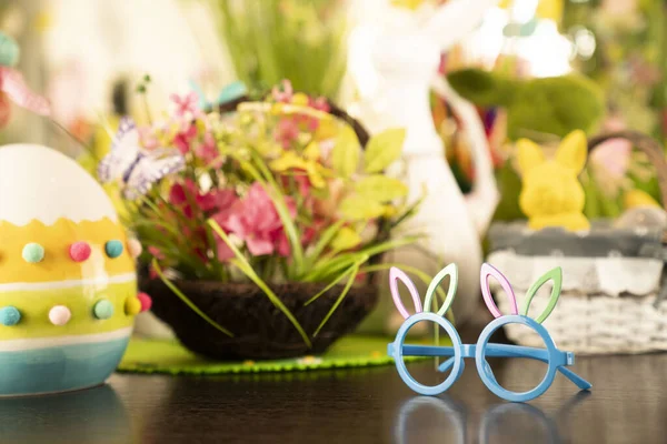 Easter Time Easter Decorations Shining Wooden Table Easter Bunny Easter — Stock Photo, Image