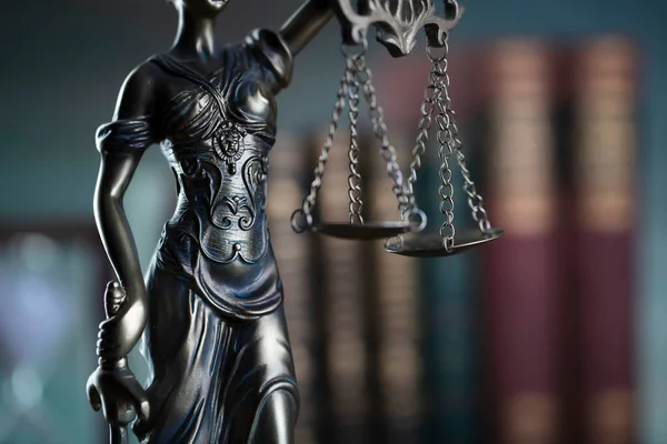 Lawyer Office Law Symbols Composition Judges Gavel Themis Sculpture Scale — Stockfoto