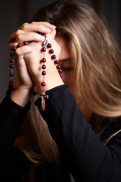 Cristianesimo Preghiera Tema Donna Cristiana Con Bibbia Che Prega Con — Foto Stock