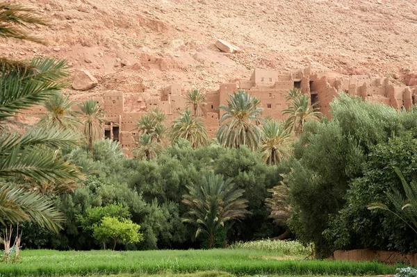 Marruecos antiguo pueblo fortificado — Foto de Stock