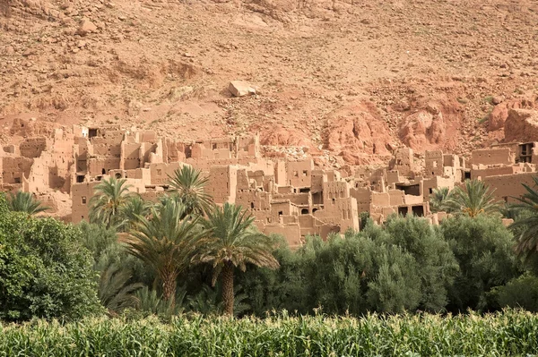 Marruecos antiguo pueblo fortificado — Foto de Stock