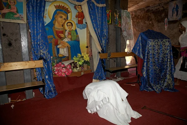 Pèlerin à l'église Adadi Maryam — Photo