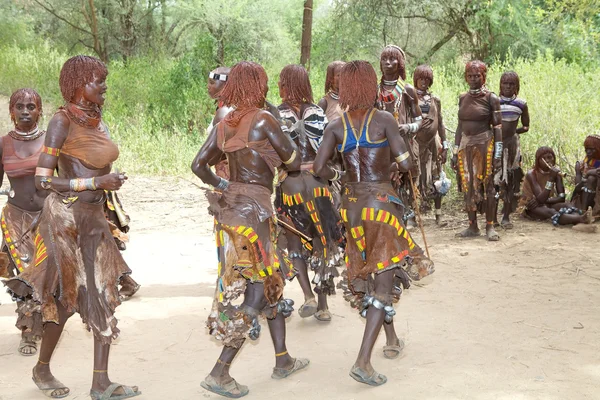 Jumping of the bull ceremony Ethiopia — Stock Photo, Image