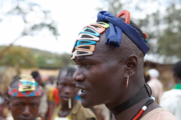Hombre tribal africano —  Fotos de Stock