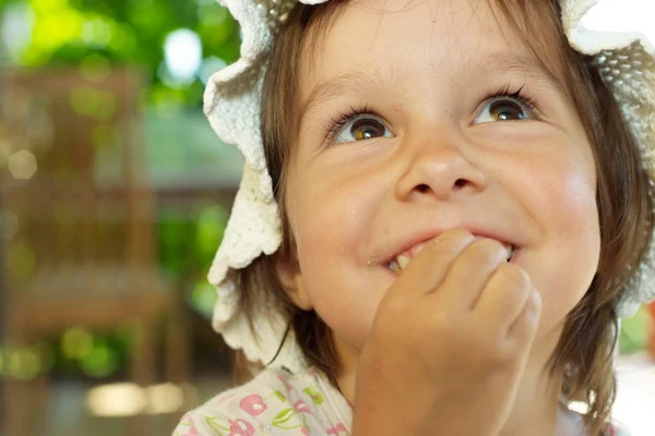 Sympothetic little girl — Stock Photo, Image